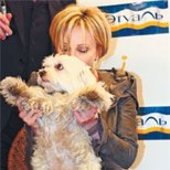 Patricia Kaas palkas oma koerakesele turvamehe