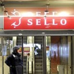 Traagiline aastalõpp Soomes: mees mustas laskis kaubanduskeskuses maha neli töötajat, oma eksnaise ja iseenda