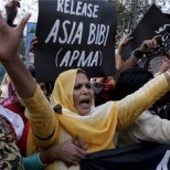 Aita vabastada Pakistanis ebaõiglaselt surma mõistetud naine