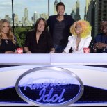 GRUPIPILT: nemad ongi "American Idoli" uued kohtunikud!
