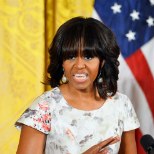 FOTOD: Michelle Obama hurmas printsi uue soenguga!