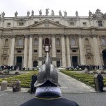 Vatikanis möllab korruptsioon?