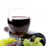 Kuus head põhjust, miks igal õhtul klaas punast veini juua