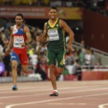 KERGEJÕUSTIKU MM | Uskumatu tase! Lõuna-Aafrika mees tegi ülivõimsa isikliku rekordi ja jättis 400 meetris olümpiavõitjad pika ninaga