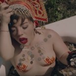 TOMMY CASH VS STRIPPAR MARCO: kumma muusikavideo on seksikam ja pöörasem?