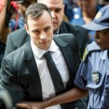 SAAGA JÄTKUB: Oscar Pistorius ei lepi mõrvasüüdistusega