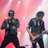 GALERII | Legendaarne Queen ja Adam Lambert hullutavad Tallinna lauluväljakul inimesi 
