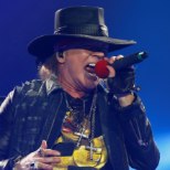 Guns N'Rosese klahvimees kaebas Axl Rose'i kohtusse