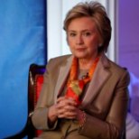 Hillary Clinton hoiatab naispresidendikandidaate: „Kasvatage kohe paks nahk!“
