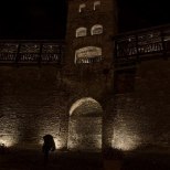 FOTOD | Tallinna iidsed müürid saavad stiilise valgustuse