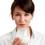Miks peaksid oma tervise nimel maitsestamata piimatooteid eelistama?