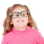 Kaheksa märki, et lapsel on tekkinud nägemisprobleemid