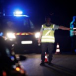 Prantsusmaal sõitis auto restorani väliterrassile. Surma sai 13aastane tüdruk, vigastada üle 10 inimese