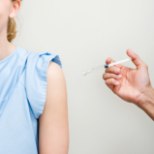 Uuest aastast tagab riik tüdrukutele tasuta HPV-vaktsiini