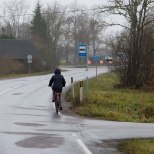 LUGEJAKIRI |  Bussijuht keeldus reisijat kodu juures maha lubamast ja sõidutas ta 400 meetrit edasi 