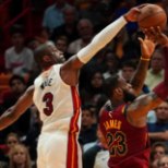 VIDEO | 36aastane Dwyane Wade pani LeBron Jamesile kaks kulpi, Heat oli Cavaliersist kindlalt üle