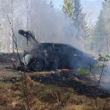 VIDEO JA FOTOD | Karm õnnetus: Tallinna rallil süttis auto ning selle tagajärjel ka mets