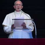 Paavst Franciscus võrdles abordi tegemist natsikuritegudega