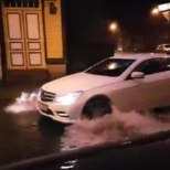 VIDEOD | UPUTUS! Äikesetorm muutis Tallinna tänavad jõgedeks, politsei soovitab autosõitu vältida