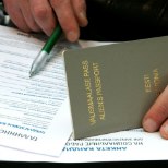 Reinsalu tahab hakata riigist välja saatma ka halli passiga kurjategijaid