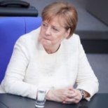 KANNATUS KATKEMAS: Donald Trump saatis Angela Merkelile karmi kirja