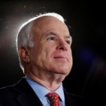 John McCain sängitatakse mulda Annapolises