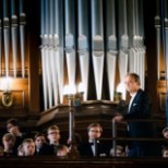 GALERII | Dirigent Roman Toi hing sai lõpuks rahu: ta maeti kodumaa mulda