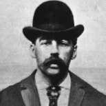 AJALOO VÕIKAMAD MÕRTSUKAD | H. H. Holmes pidas Chicagos „õuduste hotelli“