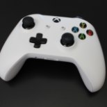 DIGITAALNE TULEVIK: Microsoft toob maikuus turule plaadilugejata Xboxi?
