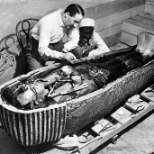 MINEVIKUHETK | 3. jaanuar: Briti arheoloog avastas vaarao Tutanhamoni sarkofaagi