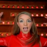  20 aastat hitist „Oops! .. I Did It Again“ – kas mäletad Britney punast sekspommikostüümi?