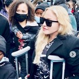 VIDEO | Madonna komberdas meeleavaldusele karkudega