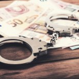 ÜÜRATU RAHAPESU: KAKS TRILJONIT DOLLARIT! Kriminaalide kombitsad tungisid tipp-pankadesse