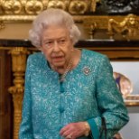 Kuninganna Elizabeth II veetis öö haiglas