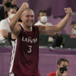 ÕL TOKYOS | VÕIMAS! AJALOOLINE! Lätiga võitis olümpiakulla Valgas karjäärile joone alla tõmmanud mees!