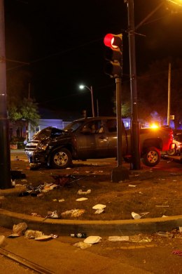 Paraad Ühendriikides: auto sõitis rahva sekka – 21 inimest haiglas