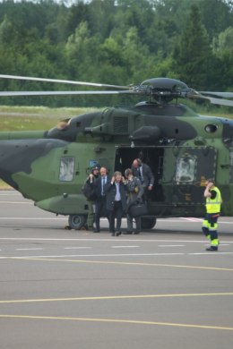 FOTOD | Kogunevad: kuue riigi presidendid saabuvad Tartusse