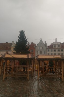 JUBA EHITATAKSE! Tallinna jõuluturg tuleb pisem, maskides, aga ikkagi kingituste ja hõrgutistega