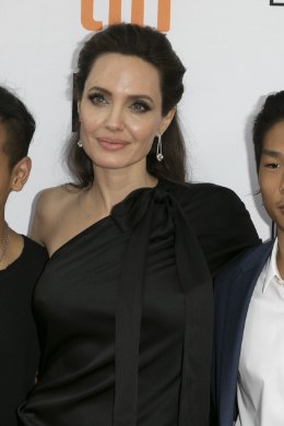 TÕSISED KAHTLUSTUSED: kas Angelina Jolie lapsendamisprotsessi vedanud naine veenis vanemaid võsukesi maha müüma?