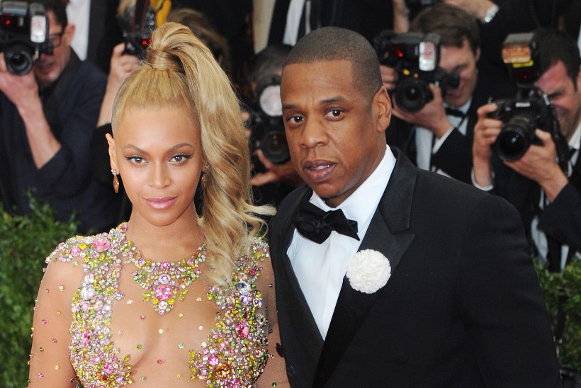 UUS RAAMAT: Beyoncé elas mehest aasta aega lahus