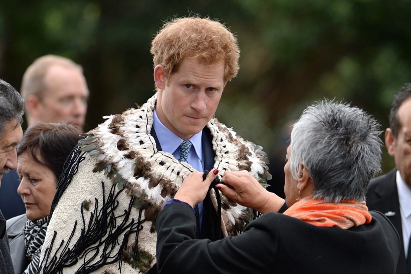 GALERII | Prints Harry kohtus Uus-Meremaal kohaliku hõimuga
