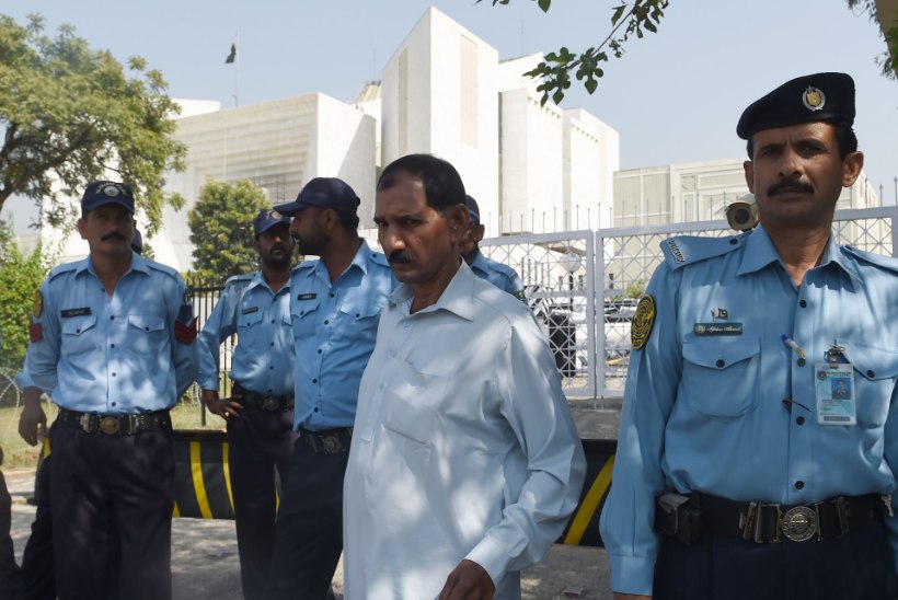 Pakistani kohtunikud keeldusid arutamast poomissurma ootava Asia Bibi kohtuasja