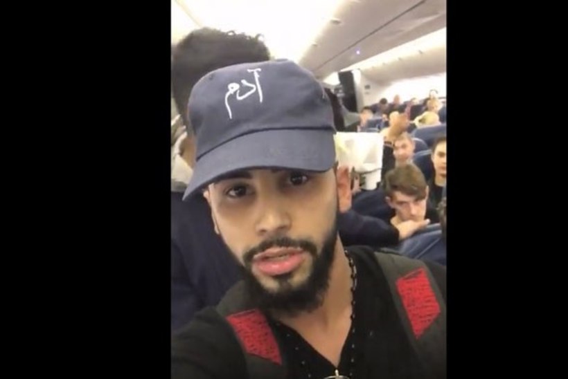 Mees tõsteti lennukist välja, sest tema araabiakeelne telefonikõne ajas reisijad ärevusse