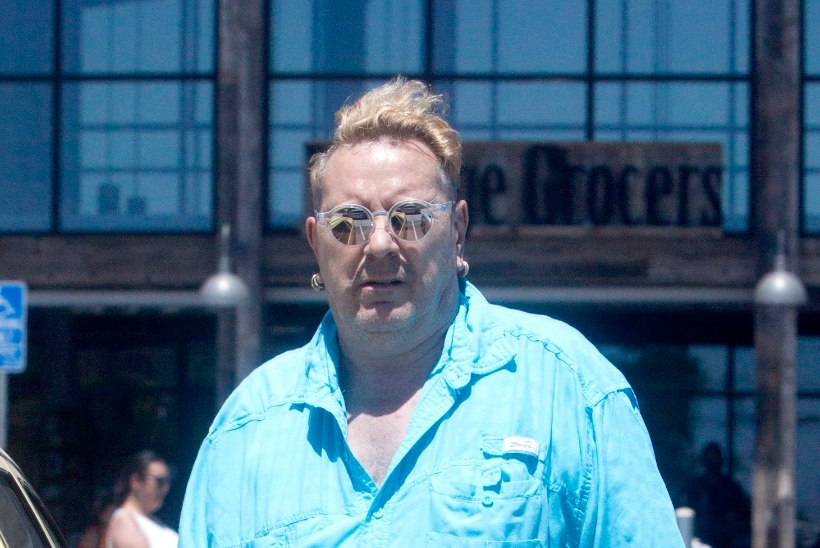 FOTOD | Kas see priske onkel on tõesti pungilegend Johnny Rotten?