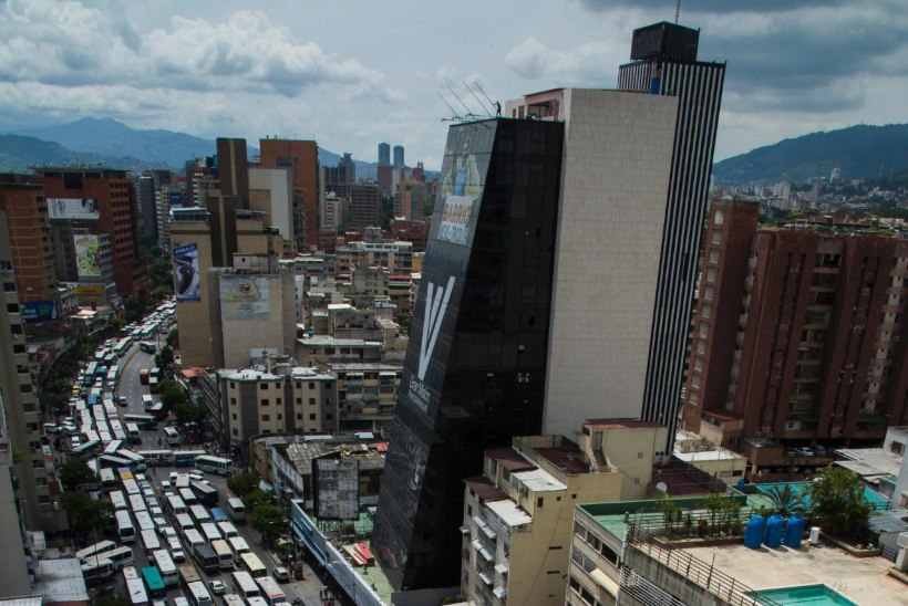 FOTOUUDIS | Protestivad Caracase bussijuhid halvasid liikluse kaheksaks tunniks