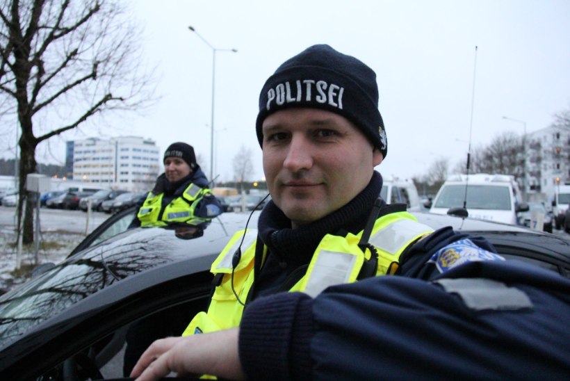 FOTOD | Politsei transportis ajaloolise Tartu rahulepingu orginaaldokumendi turvaliselt Tallinnast tagasi selle sünnilinna