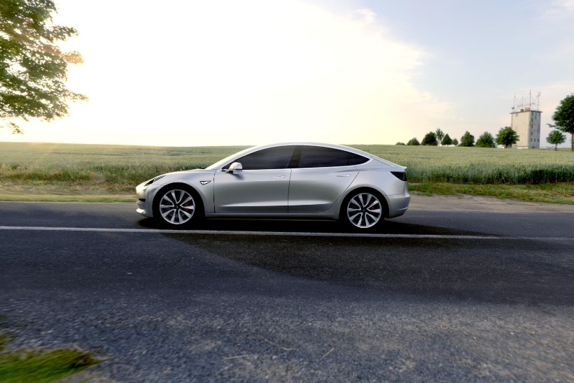 Tesla Semi esitlus lükkub, Model 3 tootmine on ummikus: Elon Musk, mis toimub?