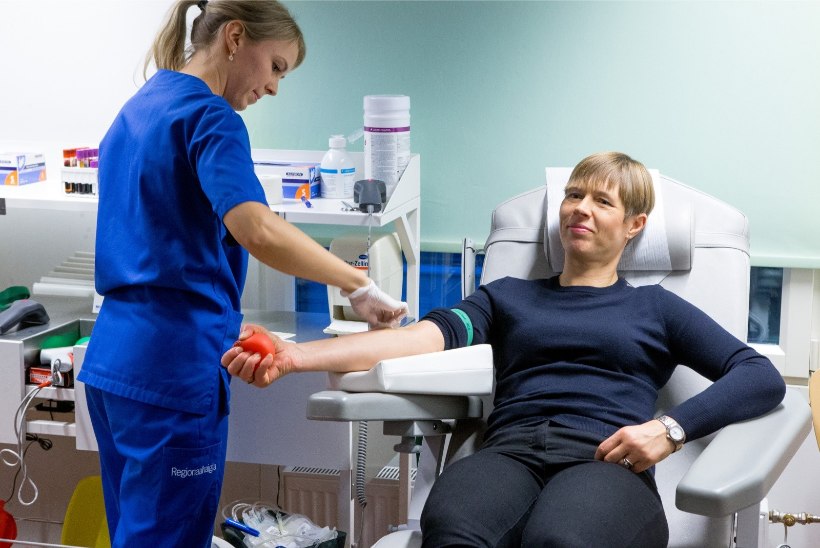 GALERII | President Kaljulaid käis verd loovutamas