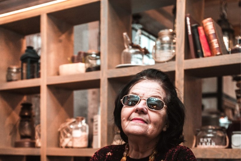 HOMMIKUSÖÖK STAARIGA | Pungimemm Maie Parrik mekkis oma 79. sünnipäeva puhul Eesti juubelitorti