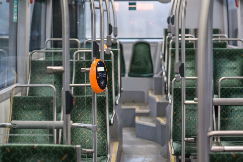FOTO | Pahane bussireisija: „Miks tropid mitu istekohta enda alla võtavad?“